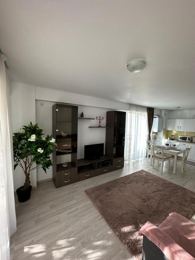 Fly Airport Residences & Therme-Self Check-In Otopeni Buitenkant foto