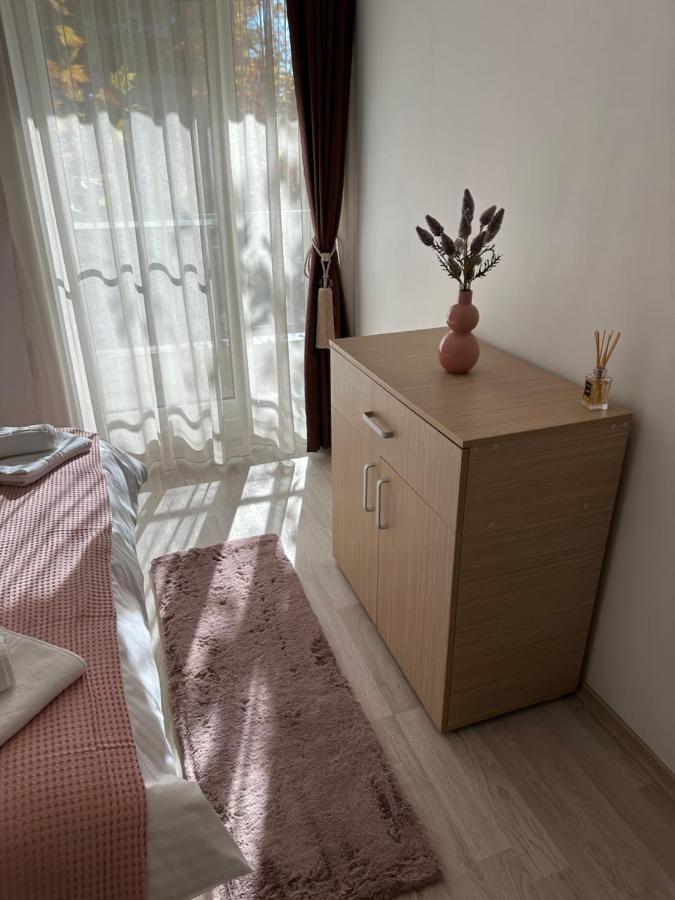 Fly Airport Residences & Therme-Self Check-In Otopeni Buitenkant foto