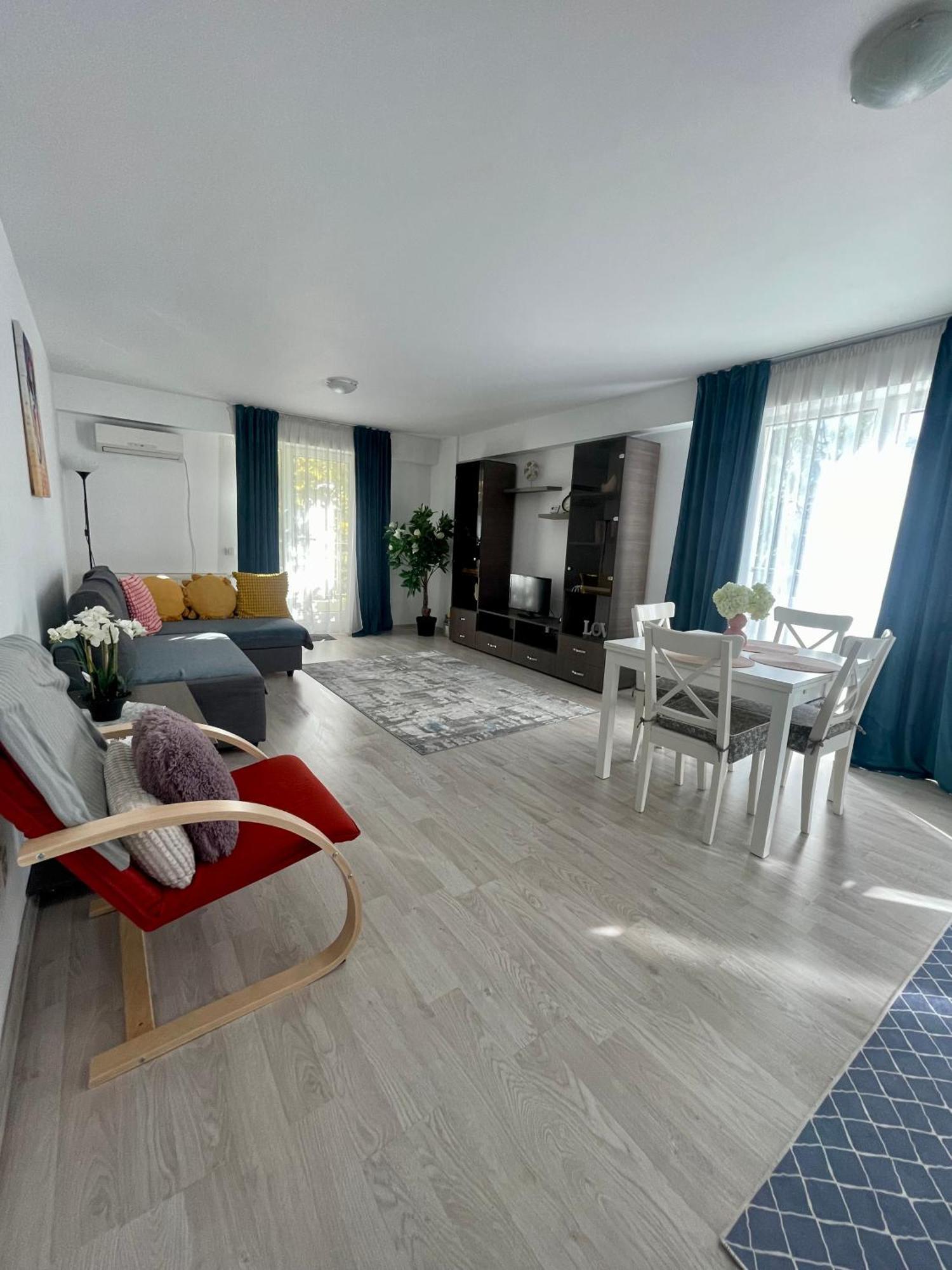 Fly Airport Residences & Therme-Self Check-In Otopeni Buitenkant foto